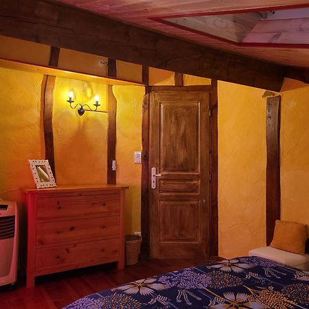 - - - - -Les Colombages - - - - Chambre D'Hotes-Gite- Classement Gite 3 Etoiles Mirepoix  Extérieur photo
