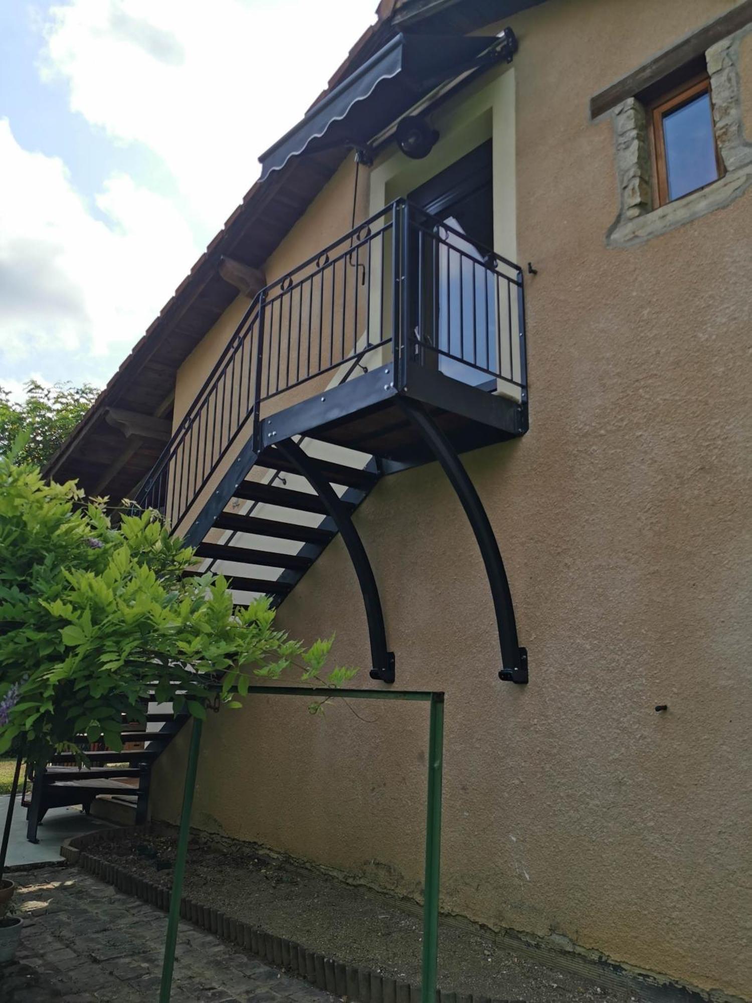 - - - - -Les Colombages - - - - Chambre D'Hotes-Gite- Classement Gite 3 Etoiles Mirepoix  Extérieur photo